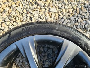 5x120 R18 orig BMW + 235/40 R18 letné - 5