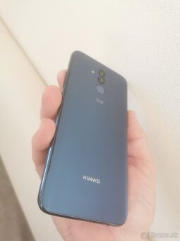 Huawei Mate 20 Lite modry za 60€ - 5