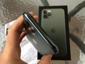 Apple iPhone 11 Pro 256GB - 5