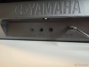 Predám digitálne klávesy Yamaha YPT-255 - 5