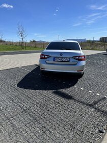 Škoda Superb 2.0 TDI 4x4 webasto odpočet dph - 5