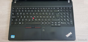 notebook Lenovo ThinkPad E530 15,6" displej - 5