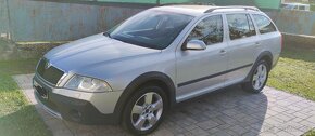 Škoda Octavia Combi Scout, 2.0TDI 4x4 XENON - 5