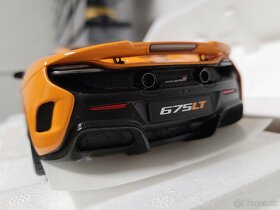 Model 1:18 McLaren 675 LT  Autoart  Orange - 5