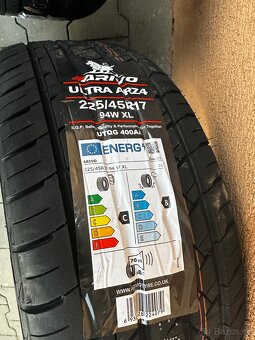 5x112 R17 6,5J ET45  ALUTEC + 225/45 R17  letné (2024) - 5