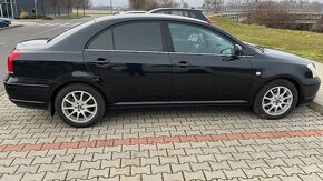 TOYOTA AVENSIS D4D 85 KW - 5