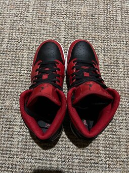 Nike Air Jordan 1 Mid "Reversed Bred GS", velikost 38,5 - 5