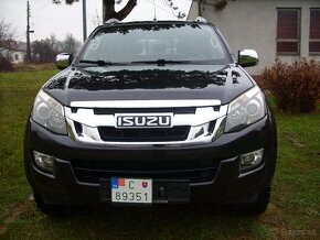 ISUZU D-MAX Double CAB 2.5 Tdi Premium 4x4 MT6 - 5