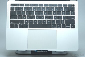 ZÁRUKA/Macbook Air 13.3"/I5 1.6GHZ/8GB RAM/128GB SSD Silver - 5