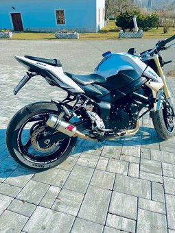 Suzuki gsr 750 - 5