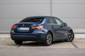 2022 Mercedes A180 sedan A/T - 5