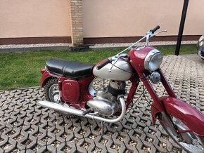 Jawa 250 - 5