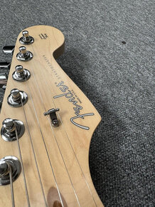 Predám Fender VG Stratocaster USA - 5