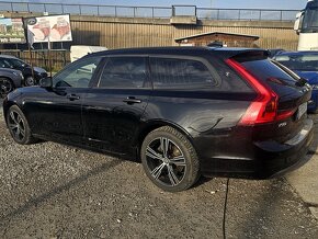 Volvo V90 D3 2.0L Momentum A/T - 5