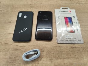 Samsung Galaxy A20e dual SIM – super stav s príslušenstvom - 5