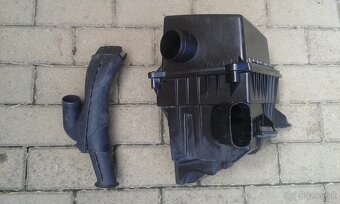 Bezpečnostné pásy Fabia,plasty,Airbox-Škoda Fabia 1 - 5