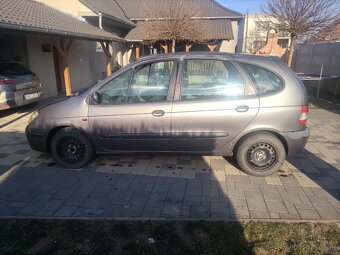 Renault Megane Scénic 1,9 dCi - 5