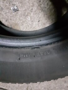 215/55  r16 zimne pneumatiky - 5