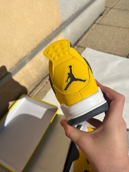 Jordan 4 - 5