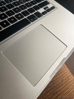 MacBook Air (2017) - 5