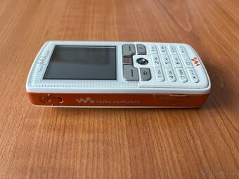 Sony Ericsson W800i - 5