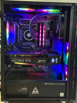 AORUS RTX 3070 MASTER (LCD displej) - 5