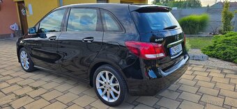 Mercedes Benz B200 - 5