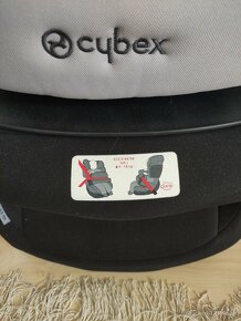 Cybex pallas fix 9-36 - 5