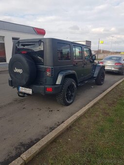 Jeep Wrangler - 5