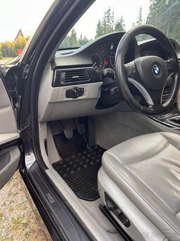 BMW 325xi - 5