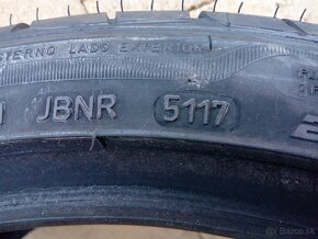 225/40R18 letné - 5