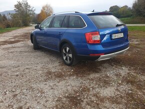 Škoda Octavia Scout 4x4 2,0 TDi DSG bixenon,ťažné - 5