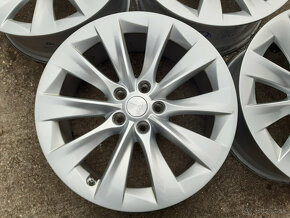 5x120  R19  Tesla Model S +TPMS - 5