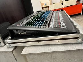 Yamaha MGP32X + case - 5