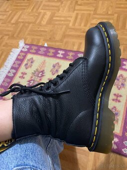 Dr. Martens - 5