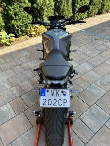 Yamaha mt-09 - 5