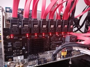 10 / 20 portová SATA III PCI Express karta - 5