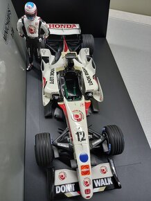 F1 HONDA RA106 BUTTON VÍTĚZ MAĎARSKO 2006 MINICHAMPS 1:18 - 5