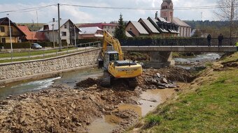 Newholland E 215 - 5