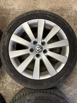 Predám originál VW elektróny 5x112 R17 s letnými pneu 235/45 - 5