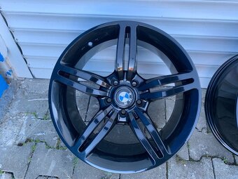 BMW 5x120 R18 8,5J ET15 - 5