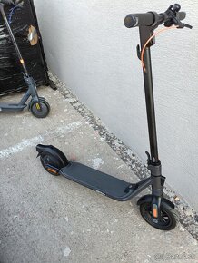 Ninebot Kickscooter F2 Plus E JE AKO NOVA - 5