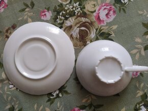 NOVÁ porcelánová šálka s podšálkou (iba osobný odber) - 5