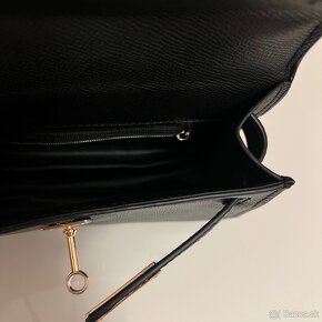 Nová elegantná čierna kabelka crossbody - 5