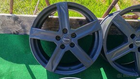 5x114,3 R18 --- TOYOTA RAV4 - 5