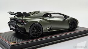 LAMBORGHINI HURACAN STO | MR COLLECTION 1/18 - 5