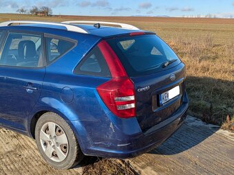 Kia ceed sw 1.6 CRDi - 246 255 km - 5