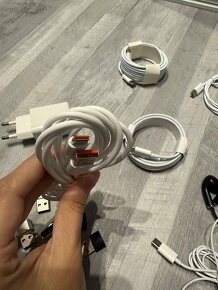 Apple - prislusenstvo USB-C dátový kábel, adapter, sluchadla - 5