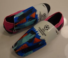 Kopačky Adidas Predator Accuracy 3FG GW4593 - 5