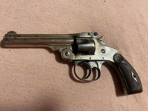 Revolver Smith a Wesson kal 32 SaW Kratky - 5